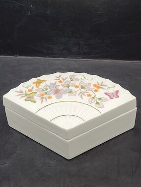 Vintage Trinket Box Fan Shape Porcelain Avon Products 1981 Dresser Vanity Decor